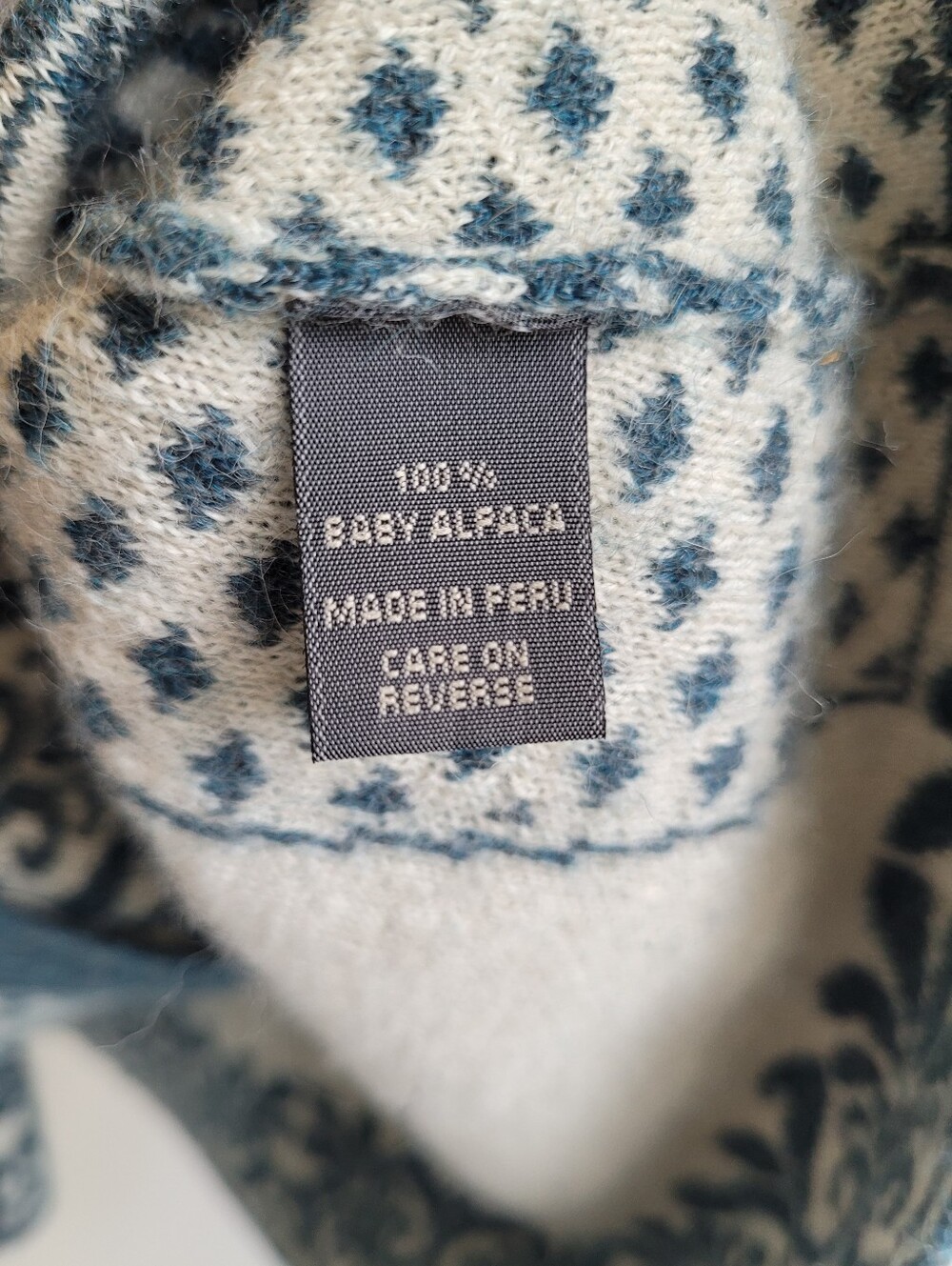 100% Alpaca Blue & White Nordic Pattern Knit Full Zip Cardigan Womens - Picture 4 of 5
